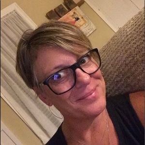 Meet your Posher, Melanie